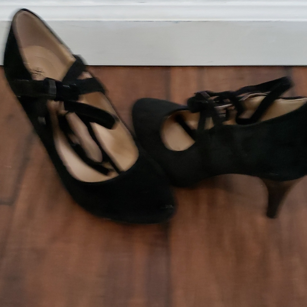 Women's shoes